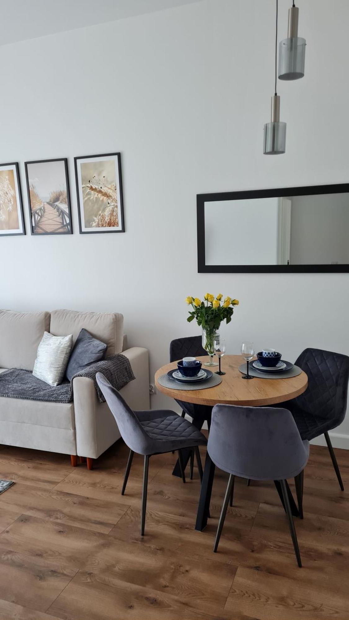 Daira Apartments ウストロニエ・モルスキエ エクステリア 写真